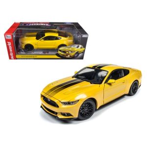 2016 Ford Mustang Gt 5.0 Yellow Limited Edition to 1002pcs 1/18 Diecast Model Car  by Autoworld